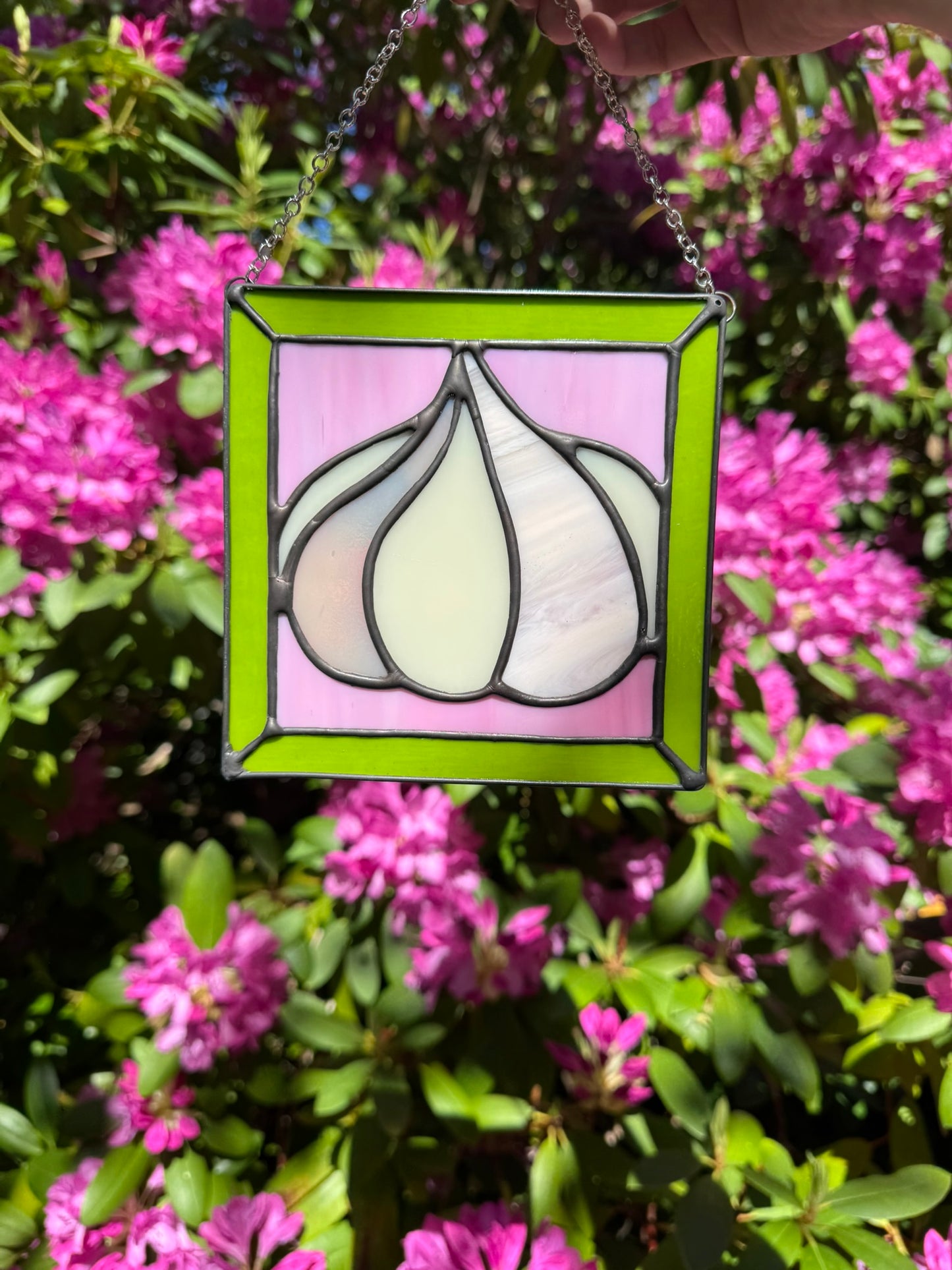 Framed Garlic Stained Glass Pattern